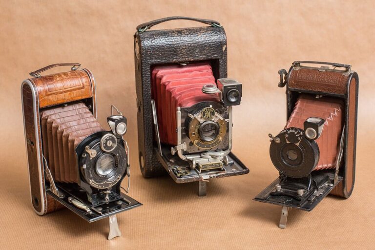 A Look at Vintage Cameras